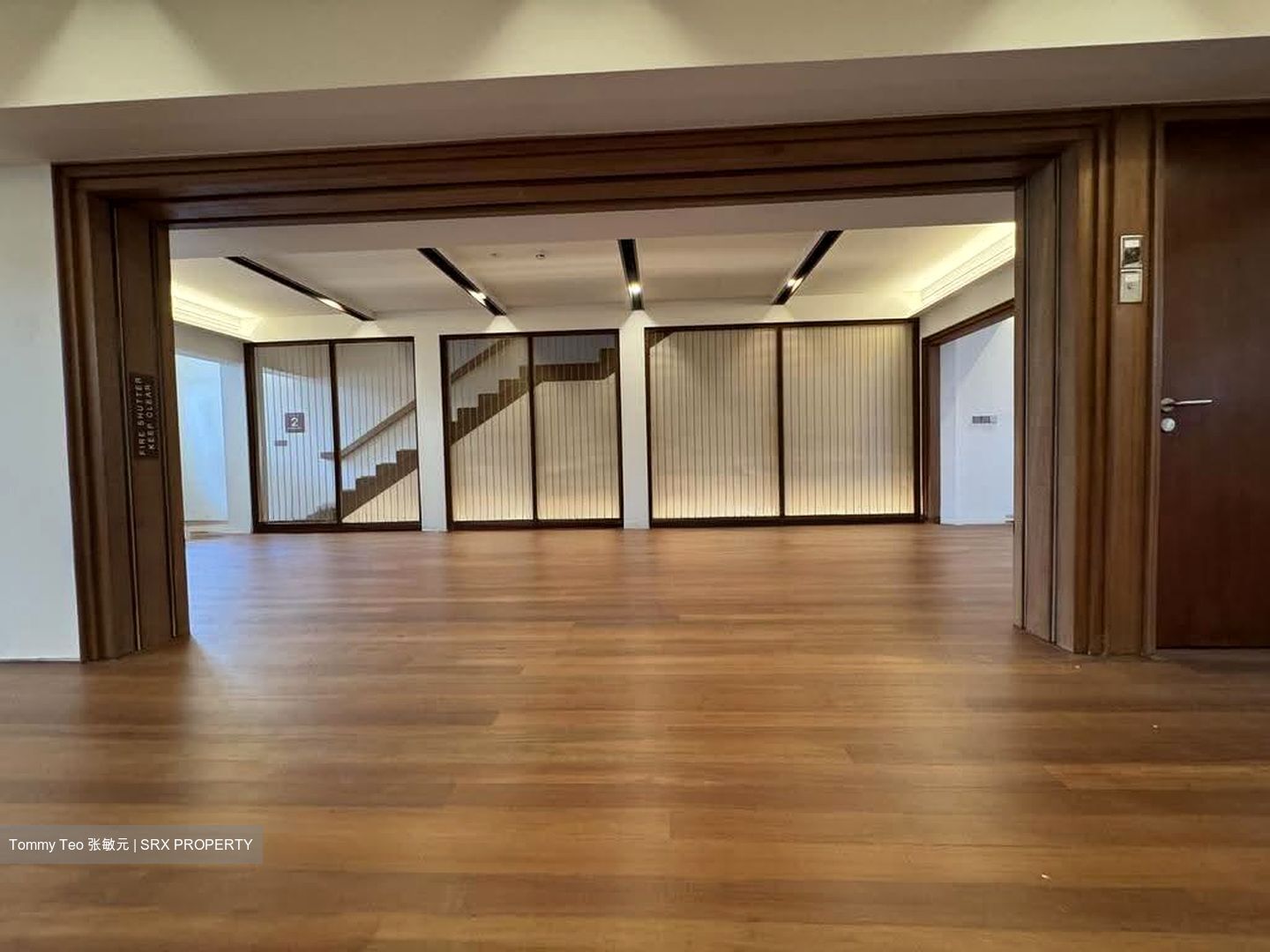 Upper Weld Road (D8), Office #610380961